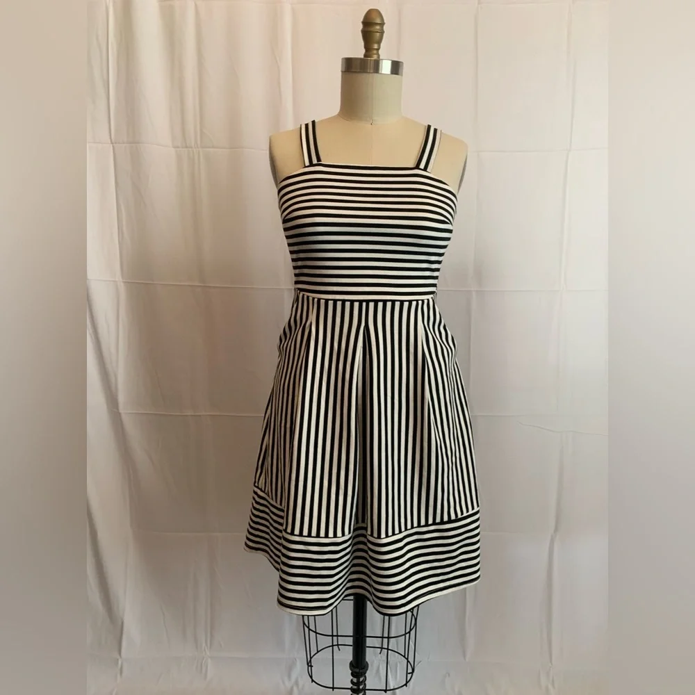 Nwot Brixon Ivy Black & White Striped
Ponte Bib Fit & Flare Summer Dress medium - Picture 9 of 12